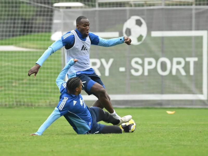 Проблеми пред Веласкес в Турция: Двама оптаднаха за контролата със Заглебие