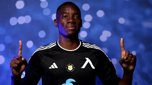 Оливер Камдем отново е на линия за Левски