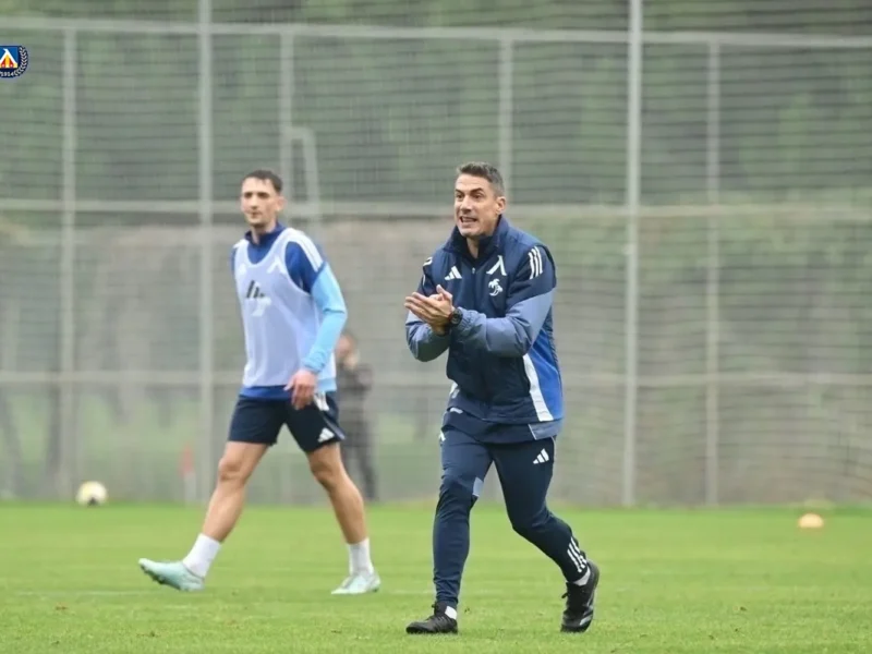 Левски поднови занимания с поглед към върха и леки въпросителни около капитана