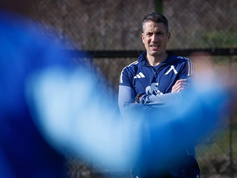 Левски приема Локомотив Пловдив в битка за трите точки на „Герена“