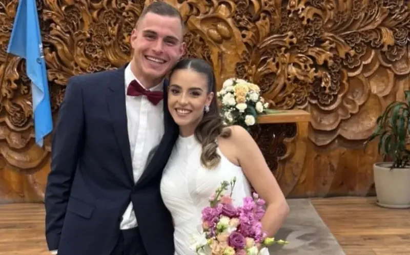 Вуцов мина в отбора на женените: Династията Вуцови очаква нов наследник